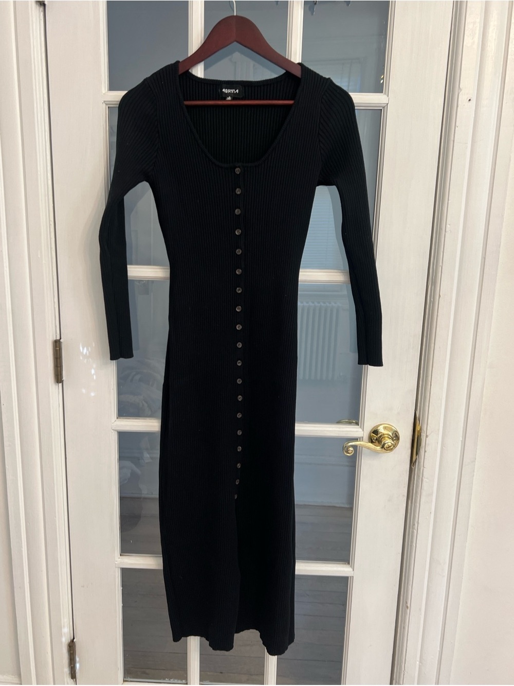 4SI3NNA Women's Black Ribbed Long Sleeve V-Neck Button Down Maxi Dress Size S